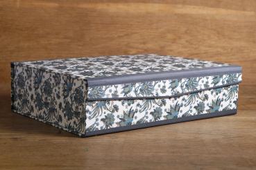 Box handmade with Italian colored paper